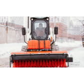 ТК000669348 Щетка дорожная коммунальная Impulse SP1800G + система орошения 100 литров (с насосом)